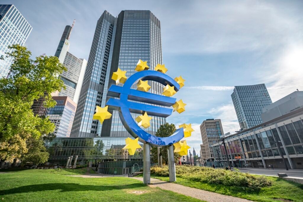 Ministros da zona do euro vão escolher o novo vice-presidente do Banco Central Europeu